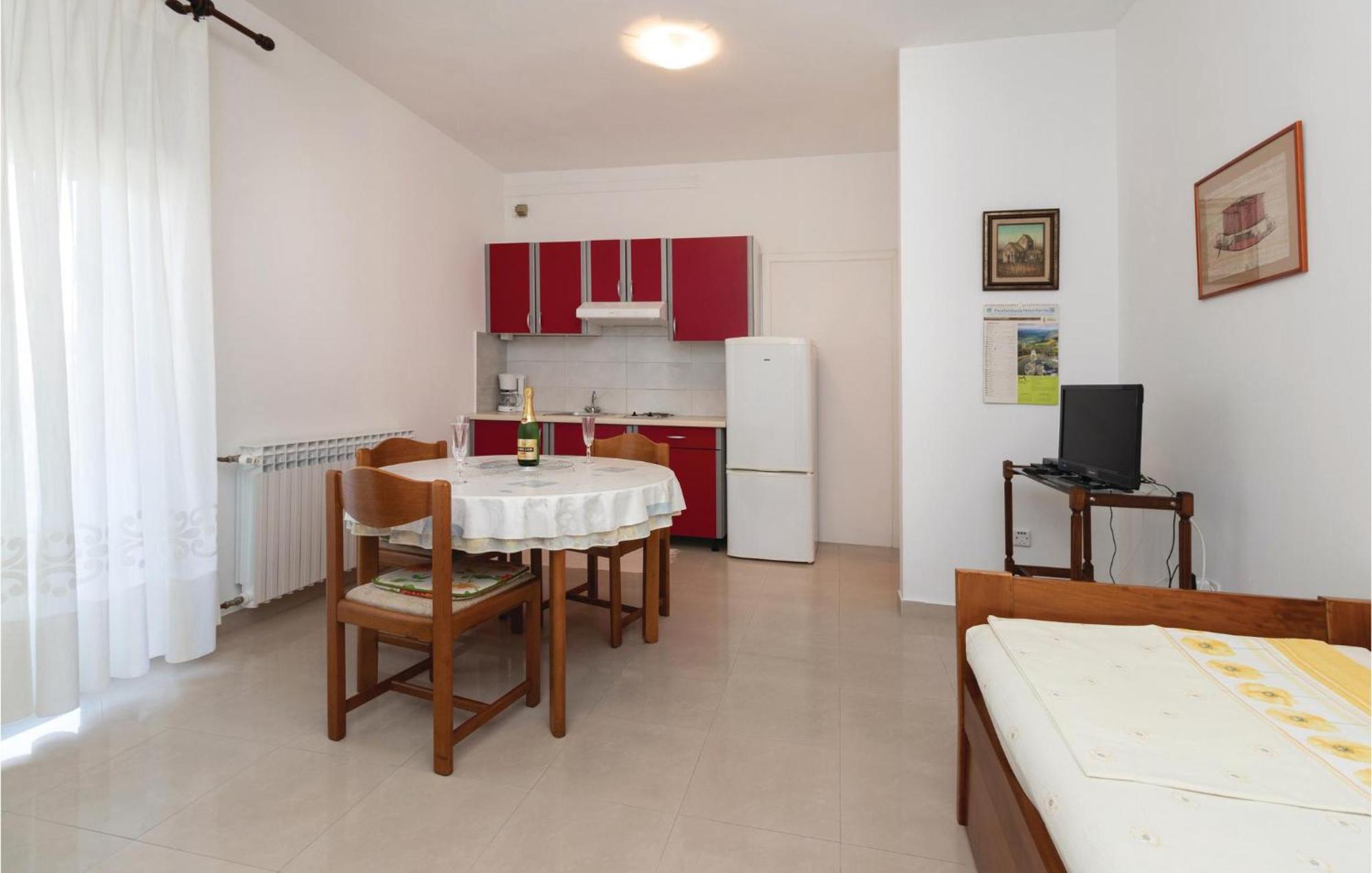 1 Bedroom Stunning Apartment In 자다르 외부 사진